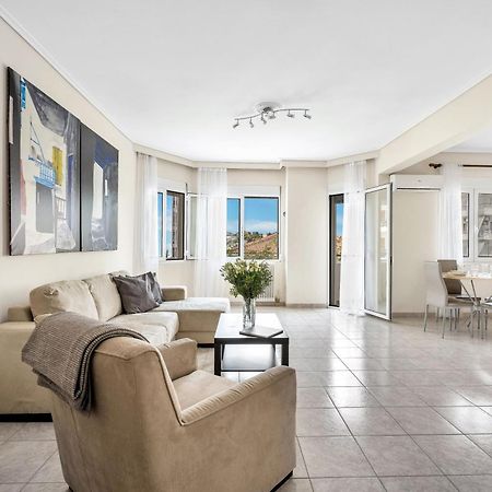 Fabulous Central Apartment Close To The Sea! Халкис Екстериор снимка